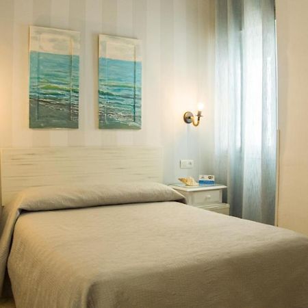 Hostal Patio Andaluz Punta Umbría Zewnętrze zdjęcie